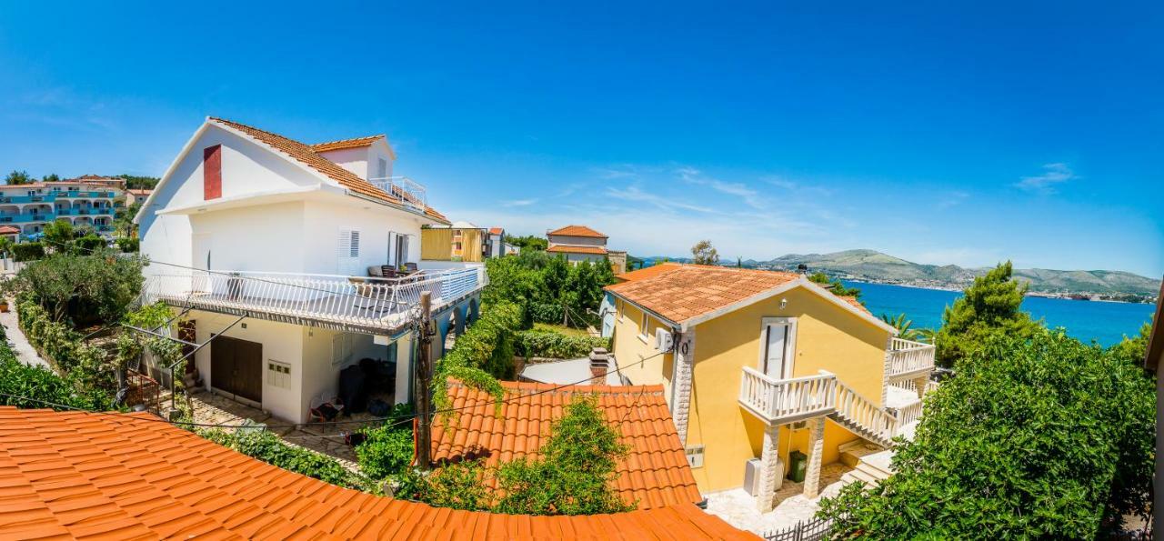 Apartment "On The Beach" Trogir Ngoại thất bức ảnh