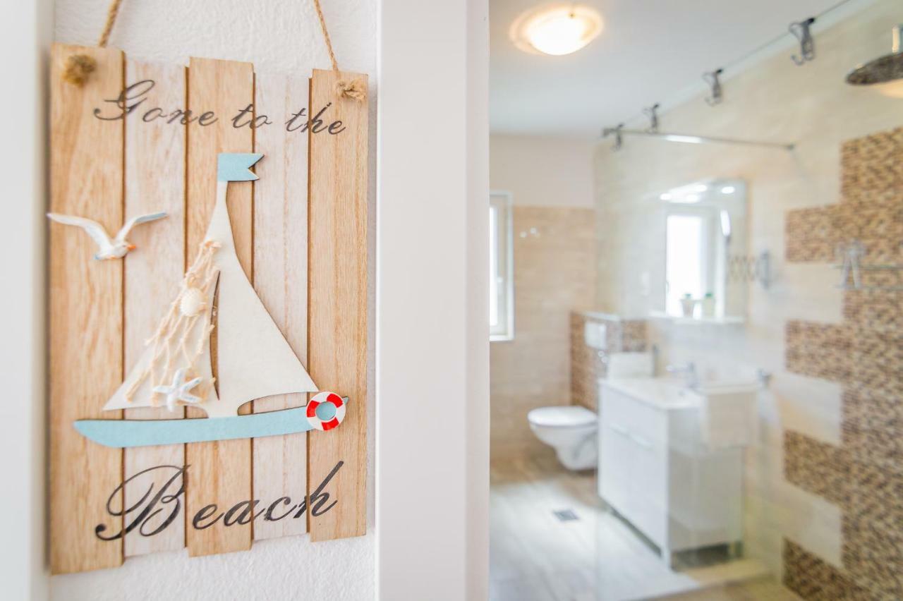 Apartment "On The Beach" Trogir Ngoại thất bức ảnh